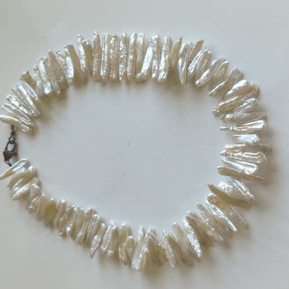 Vintage Stick Pearls from Hawaii - Picture 1 of 4